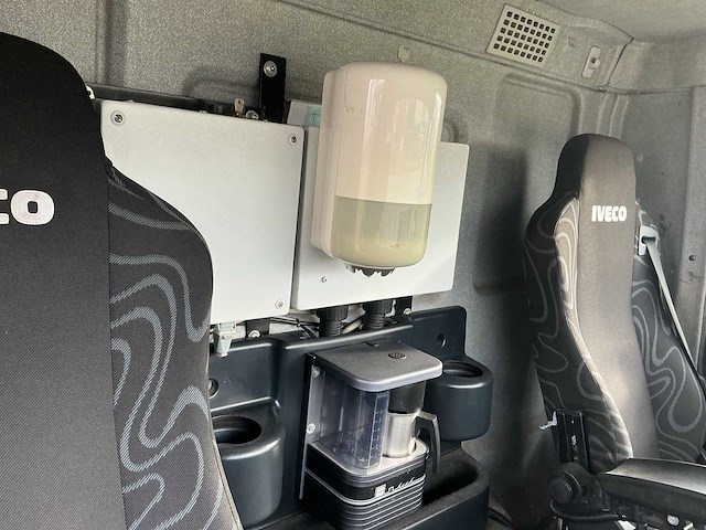 2013 - iveco - ad260sy/ps cng - vrachtwagen - afbeelding 13 van  27