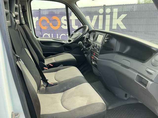 2013 - iveco - daily - 35c13v 330 h3 - bedrijfswagen - afbeelding 10 van  12