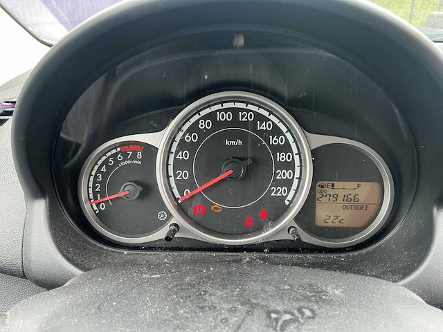 2013 - mazda - 2 - 1.3 hanabi - personenauto - afbeelding 2 van  8