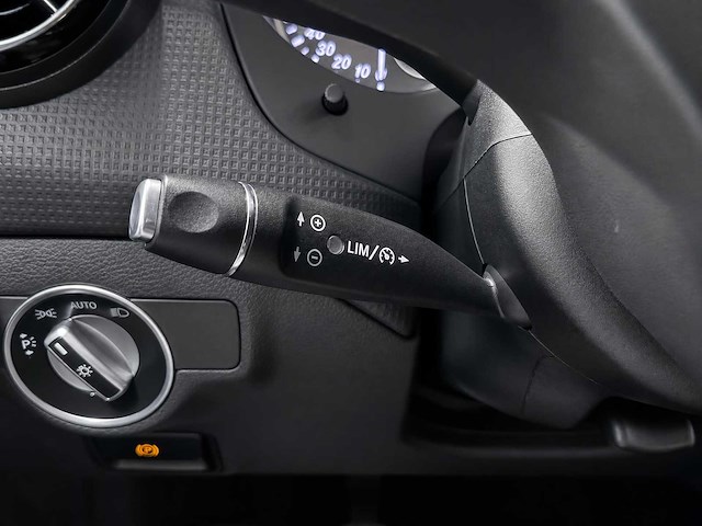 2013 - mercedes-benz - a-klasse - 180 cdi edit nav 4u3 1-khs-46 iaw - afbeelding 27 van  30