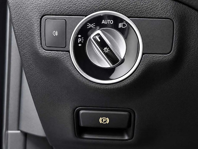 2013 - mercedes-benz - a-klasse - 180 cdi edit nav 4u3 1-khs-46 iaw - afbeelding 28 van  30