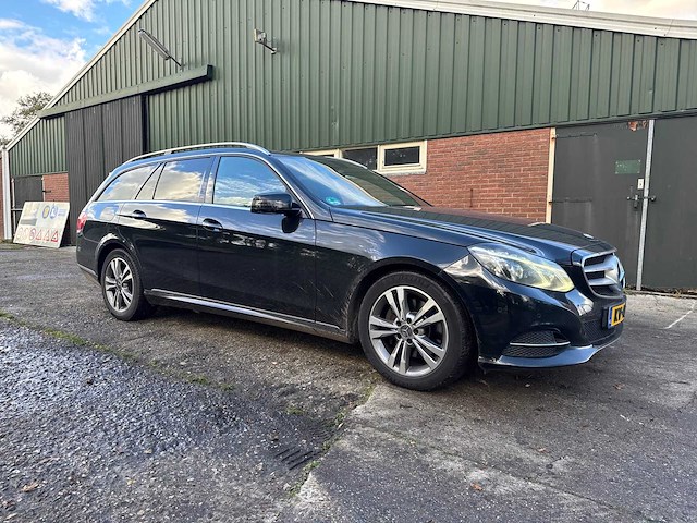 2013 - mercedes-benz - e300 e-klasse estate - w212r - personenauto - afbeelding 3 van  43