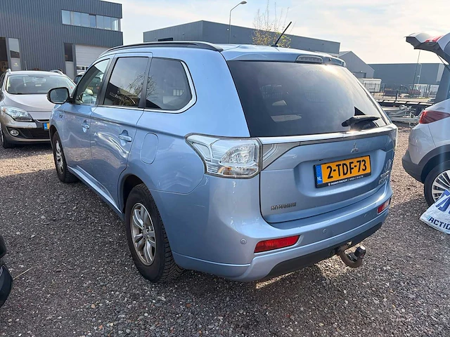 2013 - mitsubishi - outlander - 2.0 phev instyle 2-tdf-73 iaw - afbeelding 1 van  1