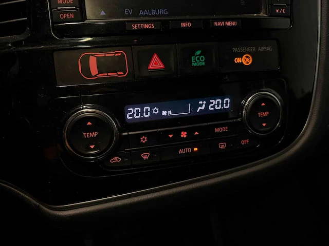 2013 - mitsubishi - outlander - 2.0 phev instyle 6-snn-79 iaw - afbeelding 22 van  23
