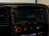 2013 - mitsubishi - outlander - 2.0 phev instyle 6-snn-79 iaw - afbeelding 23 van  23