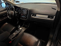 2013 - mitsubishi - outlander - 2.0 phev instyle 6-snn-79 iaw - afbeelding 9 van  23