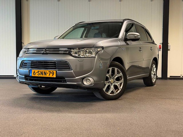 2013 - mitsubishi - outlander - 2.0 phev instyle 6-snn-79 iaw - afbeelding 1 van  23