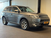 2013 - mitsubishi - outlander - 2.0 phev instyle 6-snn-79 iaw - afbeelding 13 van  23