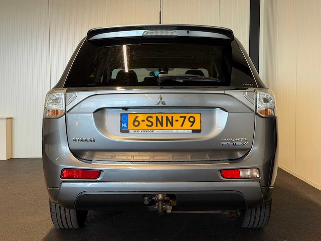 2013 - mitsubishi - outlander - 2.0 phev instyle 6-snn-79 iaw - afbeelding 17 van  23