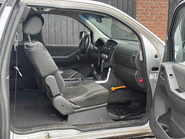2013 - nissan - navara - 2.5 dci se king cab - bedrijfswagen - afbeelding 5 van  14