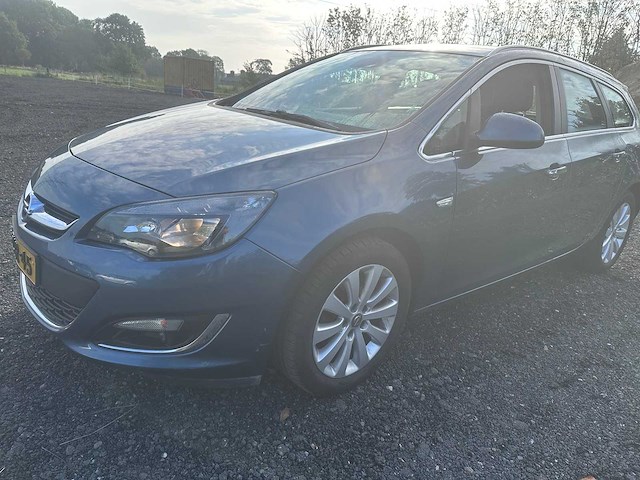 2013 - opel - astra sports tourer - 1.7 cdti s/s des. ed - 3-zkr-45 - afbeelding 1 van  18