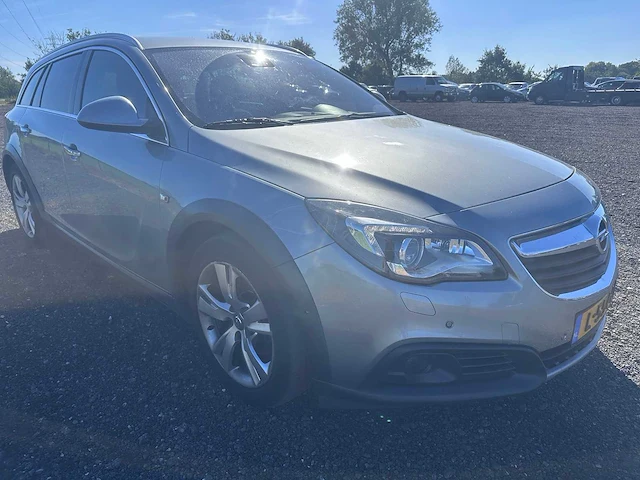 2013 - opel - insignia sports tourer - 2.0 cdti cosmo 4x4 automaat- l-554-lj - afbeelding 13 van  17