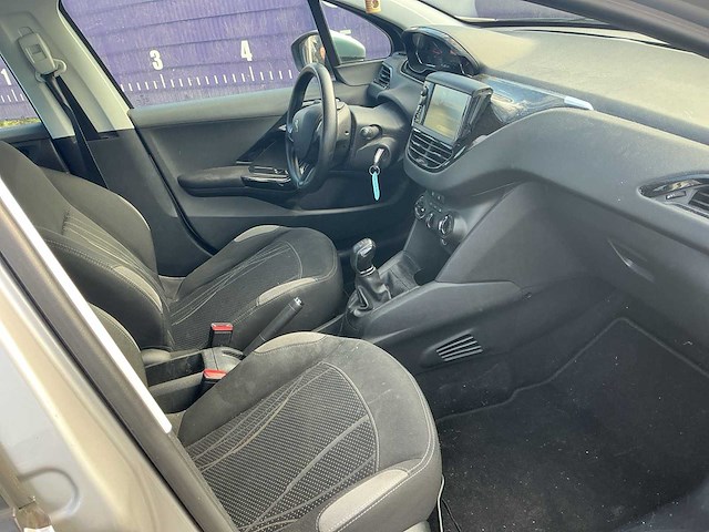 2013 - peugeot - 208 - 1.2 vti active - personenauto - afbeelding 8 van  12