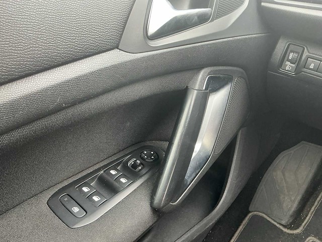 2013 - peugeot - 308 - 1.2 vti blue lease - personenauto - afbeelding 6 van  8
