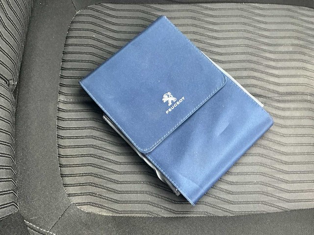 2013 - peugeot - 308 - 1.2 vti blue lease - personenauto - afbeelding 8 van  8