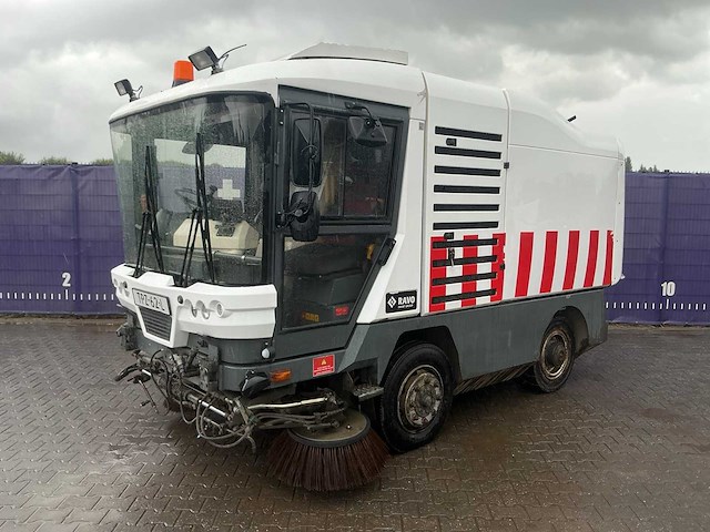 2013 - ravo - 530 rhd - veegmachine/stratenreinigingmachine - afbeelding 1 van  22