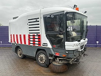 2013 - ravo - 530 rhd - veegmachine/stratenreinigingmachine - afbeelding 12 van  22