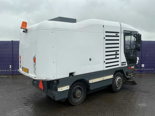 2013 - ravo - 540 rhd - veegmachine/stratenreinigingmachine - afbeelding 4 van  6