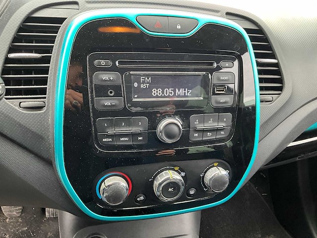 2013 - renault - captur - 0.9 tce authentique - personenauto - afbeelding 20 van  45