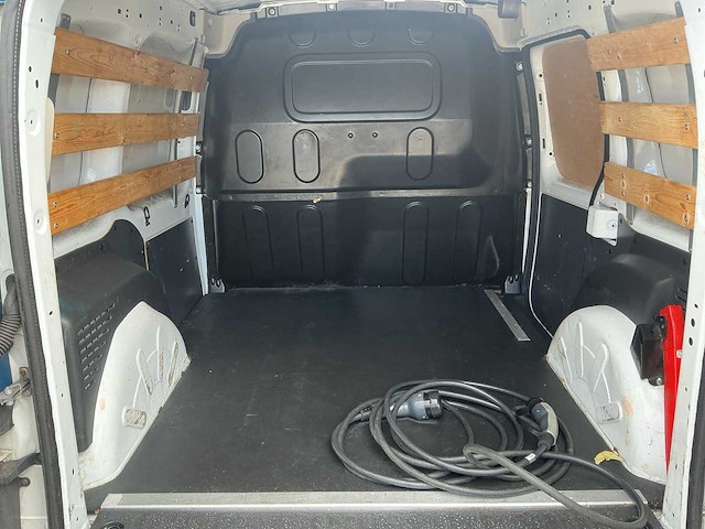 2013 - renault - kangoo express - z.e. - bedrijfswagen - afbeelding 8 van  12