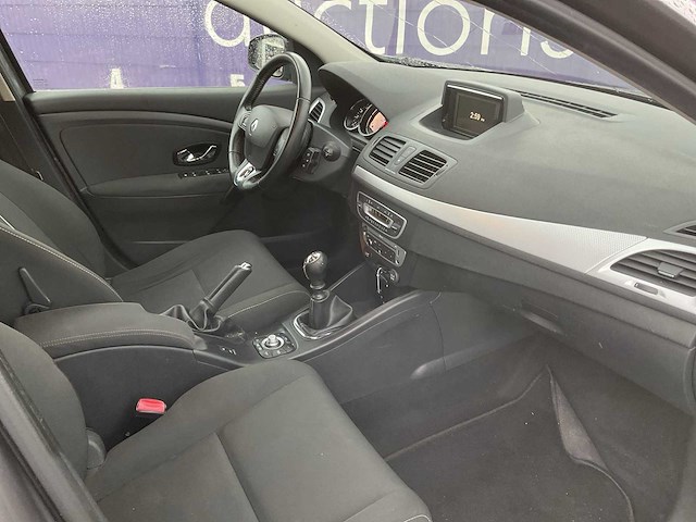 2013 - renault - mégane estate - 1.5 dci collection - personenauto - afbeelding 13 van  17