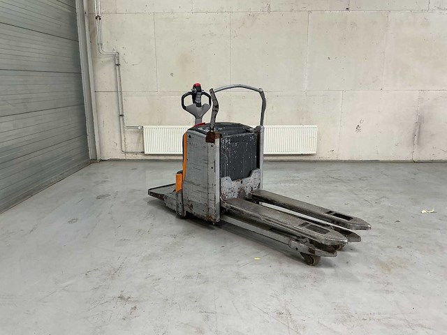 2013 - still - exh20 - electric pallet trucks - afbeelding 1 van  4