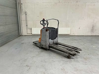 2013 - still - exh20 - electric pallet trucks