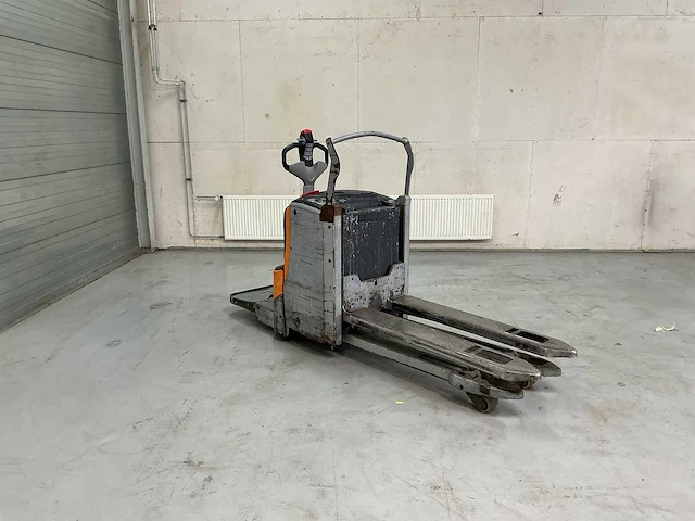 2013 - still - exh20 - electric pallet trucks - afbeelding 1 van  4