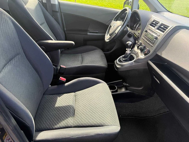 2013 - toyota - verso-s - 1.3 vvt-i comf. plus 8-kgl-83 iaw - afbeelding 9 van  13