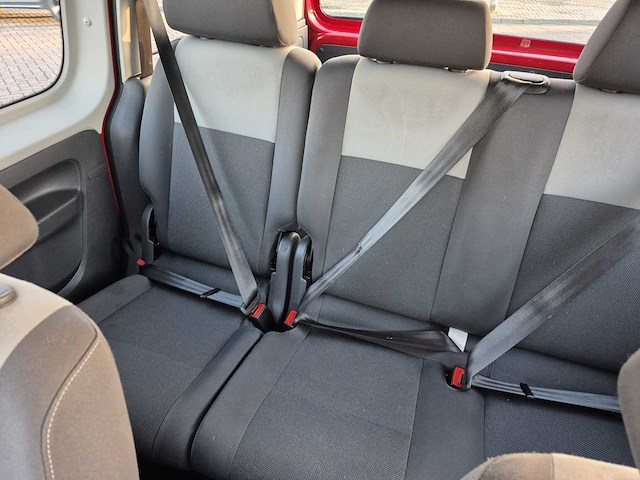 2013 - volkswagen - caddy - personenauto - afbeelding 15 van  27