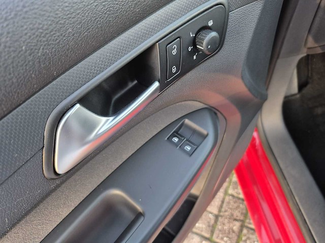 2013 - volkswagen - caddy - personenauto - afbeelding 17 van  27