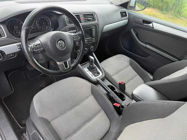 2013 - volkswagen - jetta - 1.4 tsi hybr highl 2-tdh-57 iaw - afbeelding 14 van  17