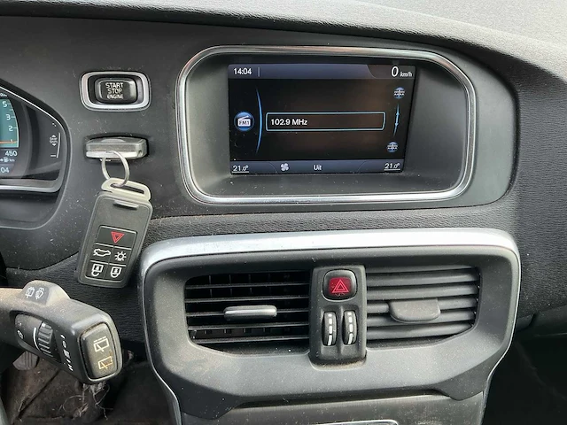 2013 - volvo - v40 - 1.6 d2 momentum - personenauto - afbeelding 17 van  18