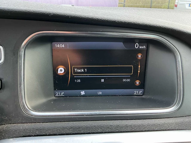 2013 - volvo - v40 - 1.6 d2 momentum - personenauto - afbeelding 2 van  18