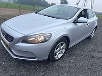 2013 - volvo - v40 - 2.0 d3 momentum - 9-knp-60
