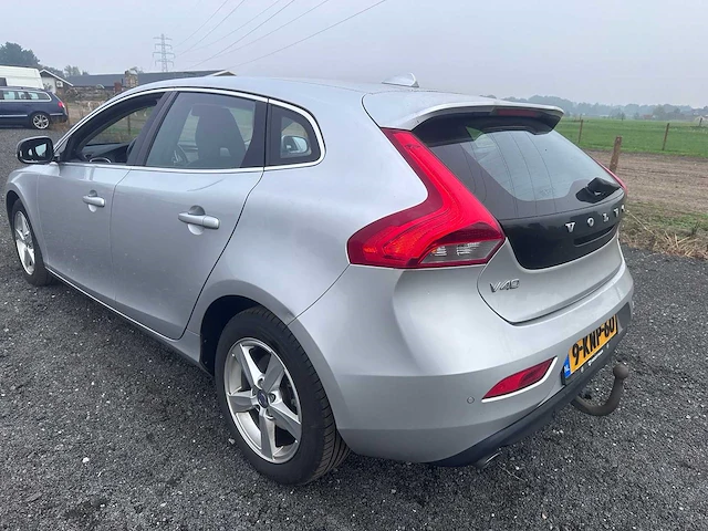 2013 - volvo - v40 - 2.0 d3 momentum - 9-knp-60 - afbeelding 12 van  20