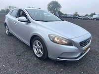 2013 - volvo - v40 - 2.0 d3 momentum - 9-knp-60 - afbeelding 16 van  20