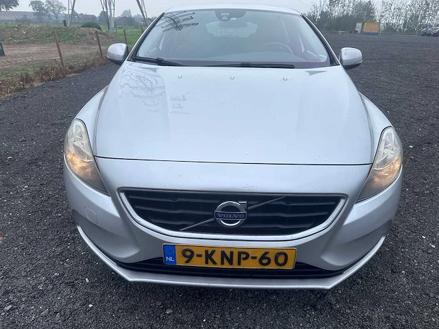 2013 - volvo - v40 - 2.0 d3 momentum - 9-knp-60 - afbeelding 17 van  20