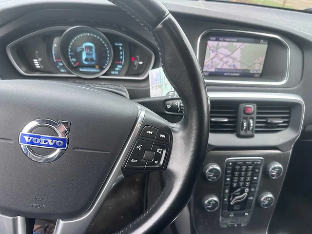 2013 - volvo - v40 - 2.0 d3 momentum - 9-knp-60 - afbeelding 19 van  20