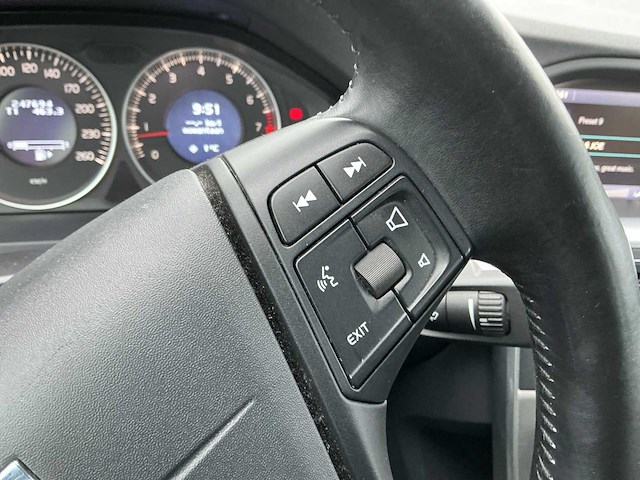 2013 - volvo - v60 - 1.6 t3 r-design - personenauto - afbeelding 5 van  18