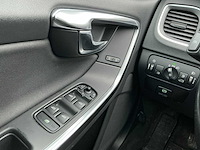 2013 - volvo - v60 - 1.6 t3 r-design - personenauto - afbeelding 6 van  18