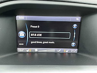 2013 - volvo - v60 - 1.6 t3 r-design - personenauto - afbeelding 18 van  18