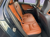 2013 - volvo - v60 - 2.4 d6 awd pl.i sum. - personenauto - afbeelding 10 van  12