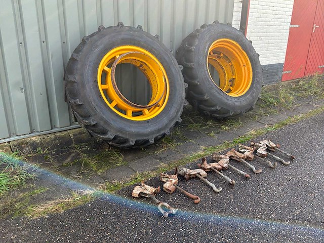 2013 alliance farmpro radial 70 set a 2 stuks band, wiel en velg - afbeelding 1 van  11