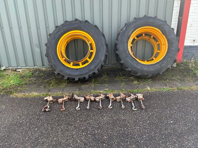 2013 alliance farmpro radial 70 set a 2 stuks band, wiel en velg - afbeelding 2 van  11