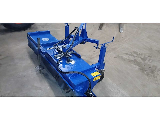 2013 ap vht2300 veegmachine - afbeelding 1 van  6