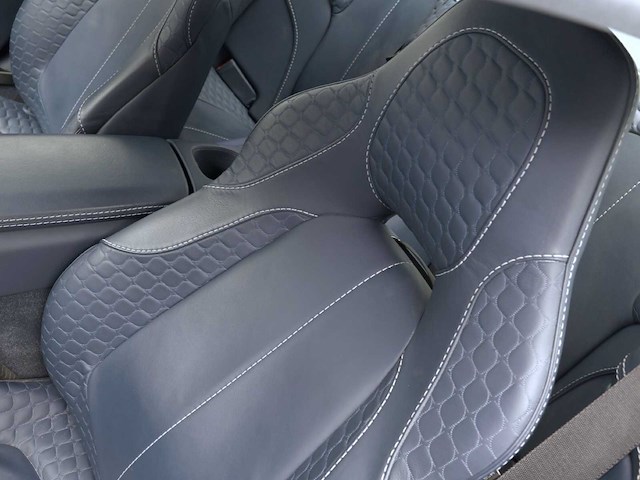 2013 aston martin vanquish (model 2014) personenauto - afbeelding 19 van  40