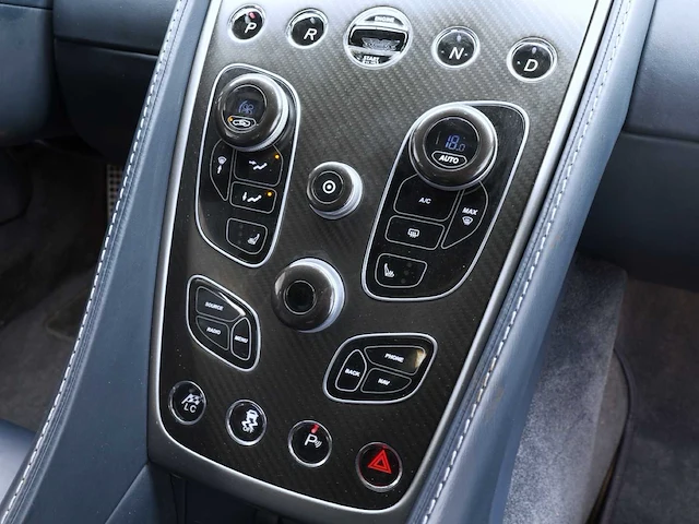2013 aston martin vanquish (model 2014) personenauto - afbeelding 26 van  41
