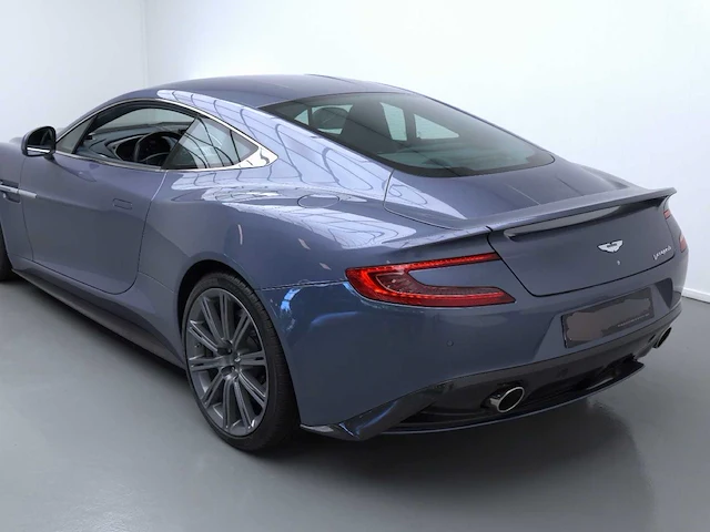 2013 aston martin vanquish (model 2014) personenauto - afbeelding 34 van  41
