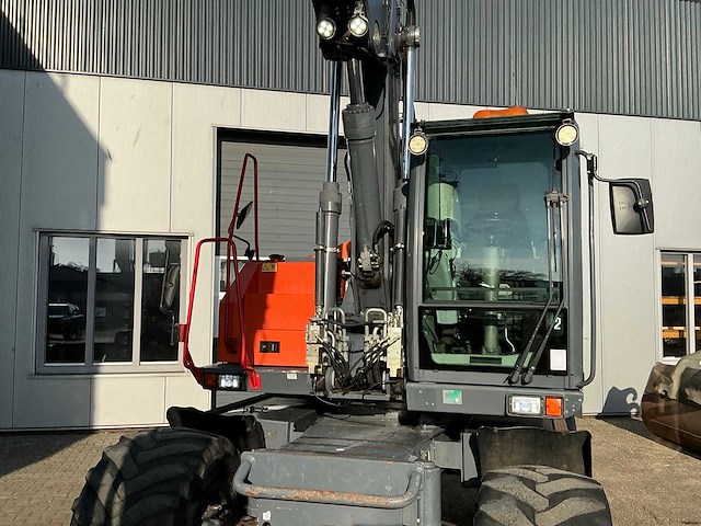2013 atlas 150w banden graafmachine - afbeelding 17 van  45